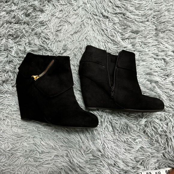 Rebel by Zigi Black Wedges Size 7 - Picture 1 of 6